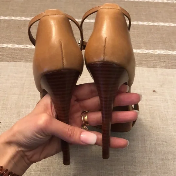 Tory Burch Amina Leather Platform heels - Picture 8 of 12